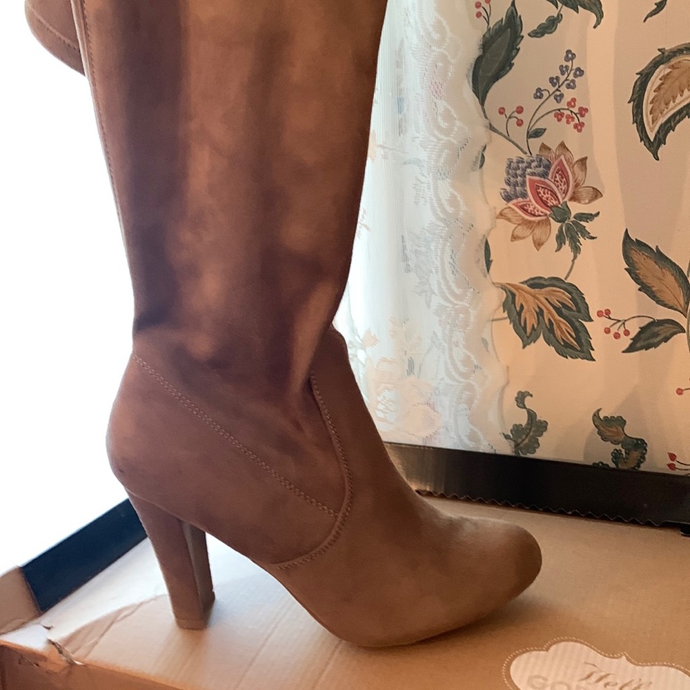 Ladies over the knee heeled boots